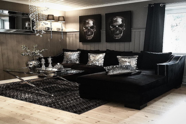 Black Living Room Decor Ideas