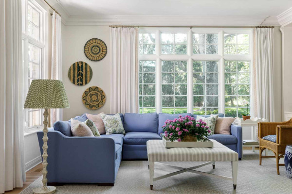 Dreamy Living Rooms: Inspiring Ideas To Style Your Blue Couch