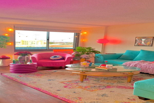 Colorful Apartment Aesthetic, Funky Room Inspo, Vibrant Trendy