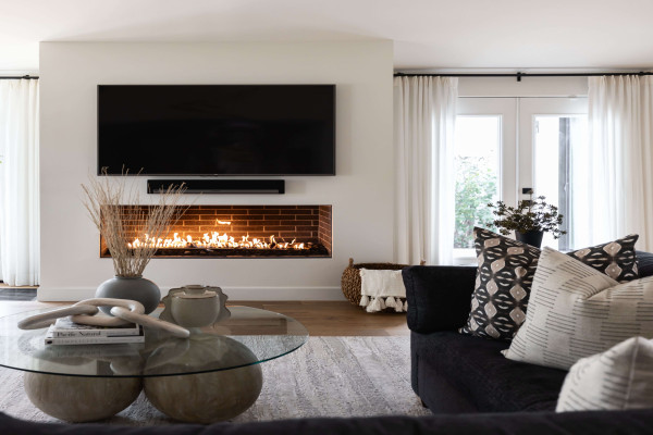 Cozy Living Room Ideas From Designers on How to Make Your