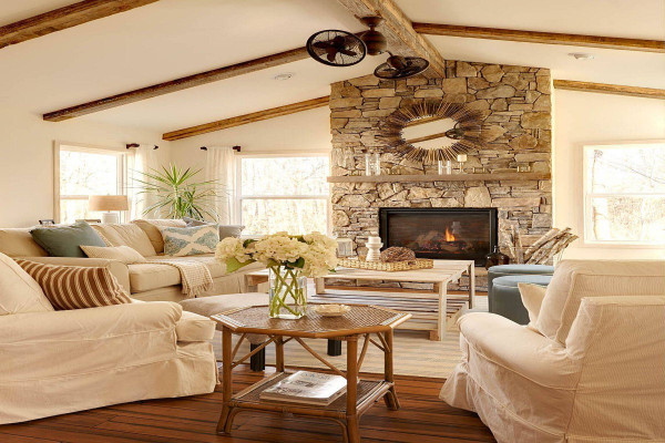 Warm Farmhouse Living Room