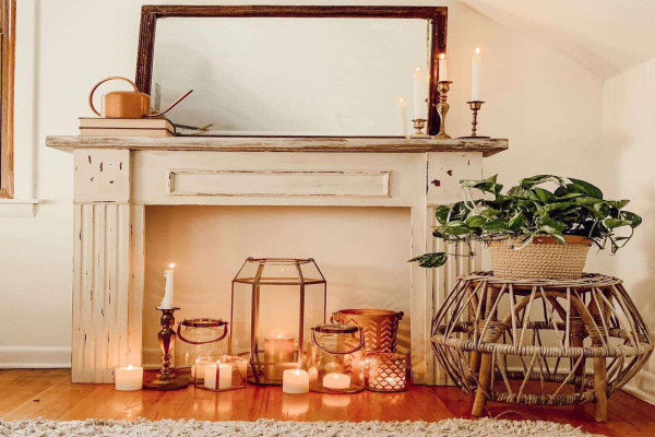 Ideas for Putting Candles in a Fireplace