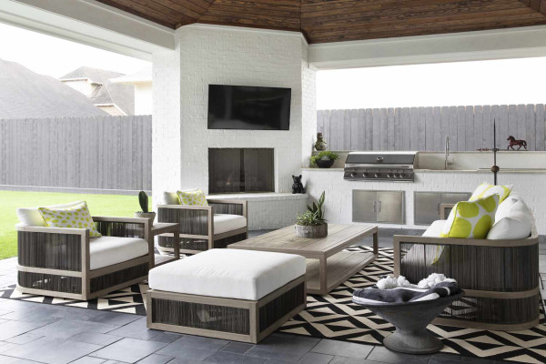 Outdoor Living Room Ideas for Al Fresco Entertaining