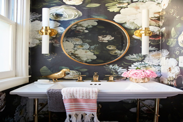 Large Print Wallpaper In Small Bathroom Inspiration