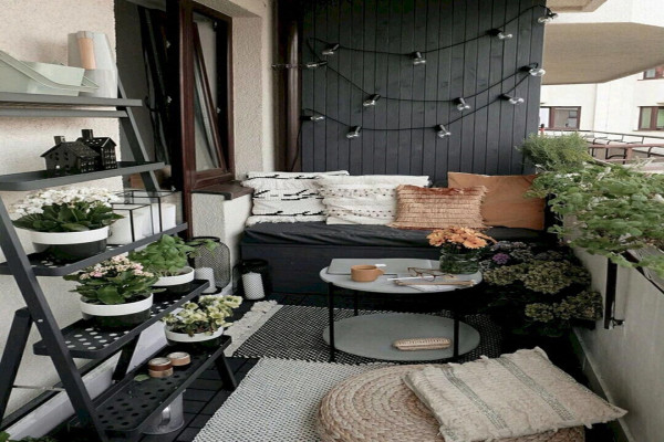 Cozy And Small Apartment Balcony Decoration Ideas Deco balcon