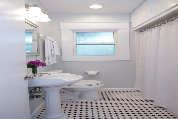 Hgtv Small Bathroom Makeovers Ideas