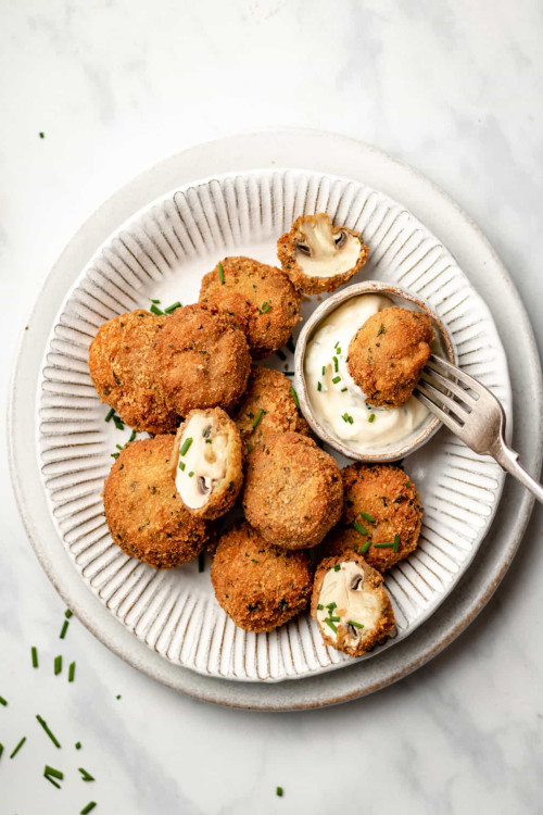 Fried Mushrooms With Mayonnaise