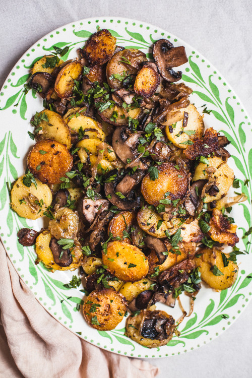 Fried Potatoes with Mushrooms and Onions