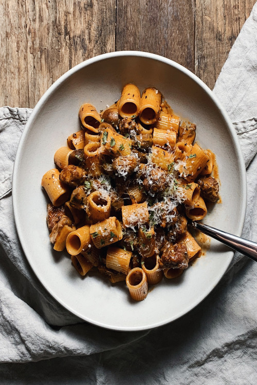 pasta alla boscaiola (mushrooms, sausage, & tomato cream