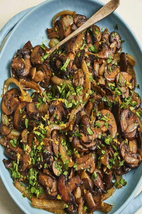 Onion Sauce Mushrooms