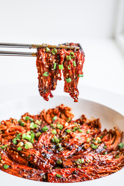 Crispy Mushrooms With Spicy Sauce