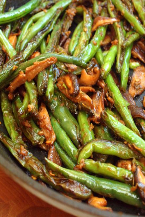 Stir-Fried Mushrooms In Szechuan Sauce