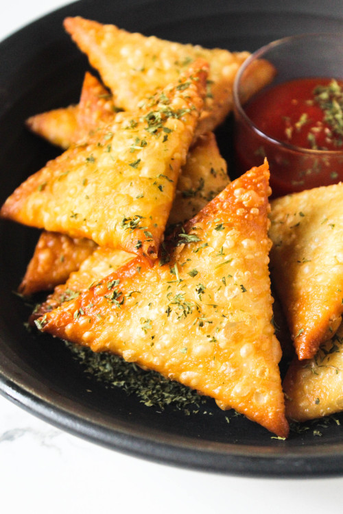 Cheese and Mushroom Samosas